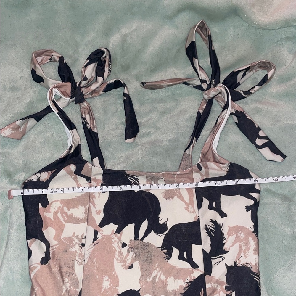 Beach Riot 💞💯 Sydney Taupe Horses Shoulder Tie Swim Suit Size Small NWOT - Picture 8 of 14